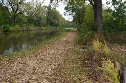 Hennepin Trail 15 miles south of Rock Falls