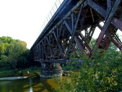 Close up view of Bridge