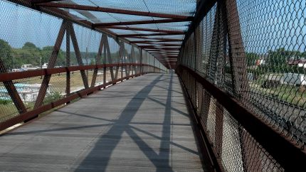 Great River Trail bridge near Savanna