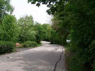 Dewey Road coming up to Inverway