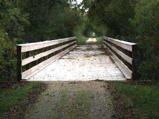 LaCrosseRiverTrail04s.jpg (16508 bytes)