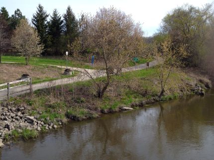 Bike Trail Intersection and Des Plaines River