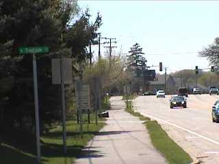 Palatine Bike Trail along Dundee Road