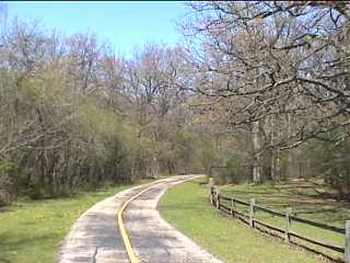 DG Trail just after Quentin Road crossing