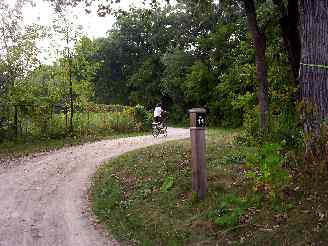 Mile Marker 11 on the Des Plaines River Trail