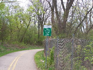 North Shore Bike Path intersection (See the blowup photo to actually read the sign...)